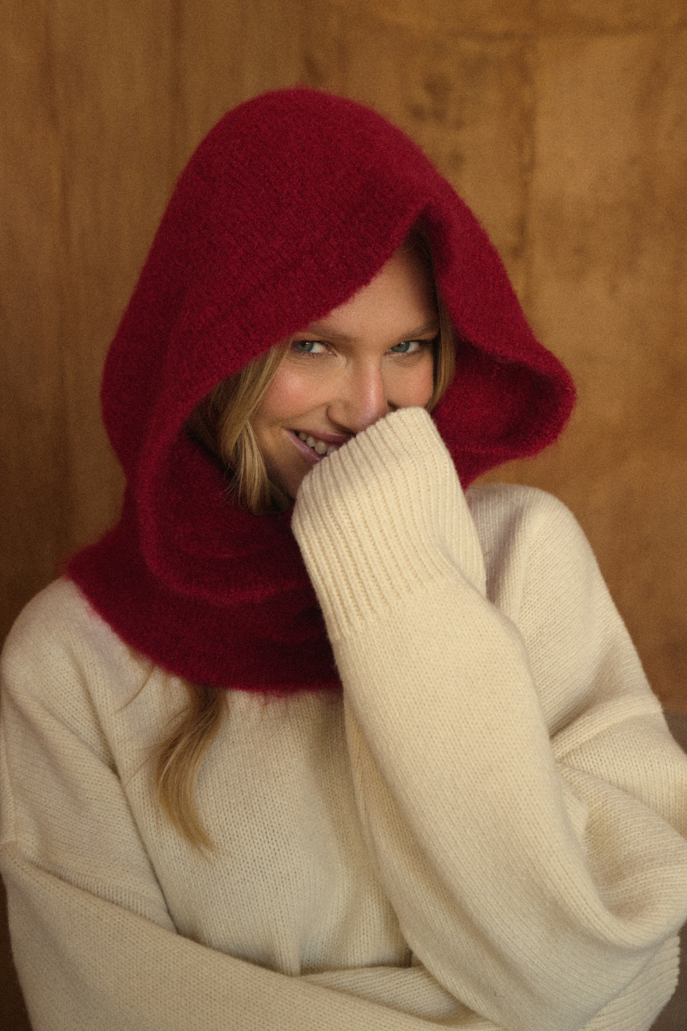 Wełniana Balaclava Cherry